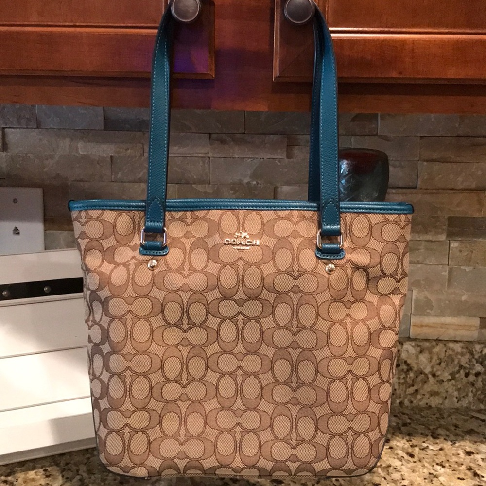 Coach purse